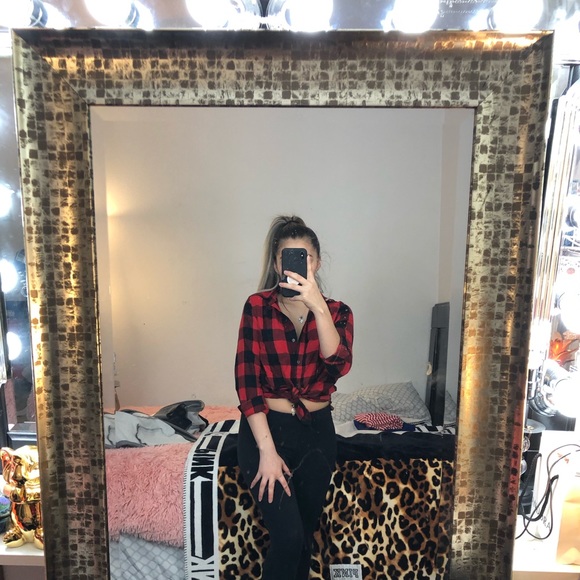 Bundle of two flannels . - Picture 6 of 8